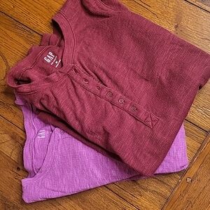 2 Gap Henley